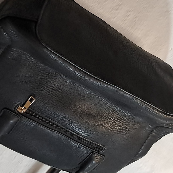 LARGE HANDBAG & MATCHING SCARF SOLD SEPARATELY - Picture 8 of 12